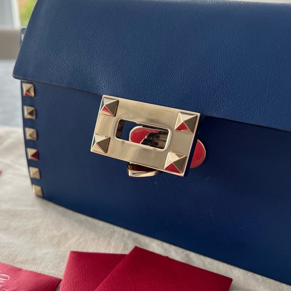 Valentino Garavani collection crossbody bag 100% AUTHENTIC - Picture 4 of 10